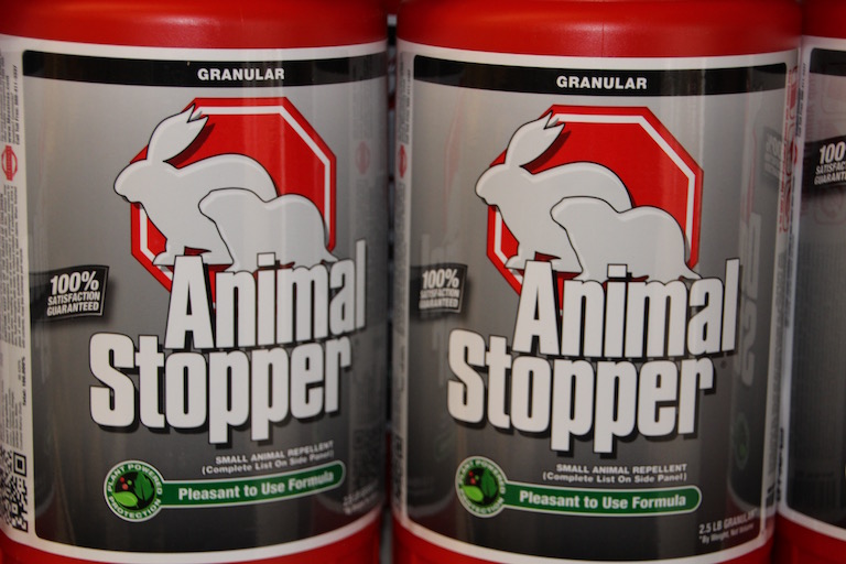 Animal Stopper Organic Formula with Mint, Cinnamon and Rosemary Oil